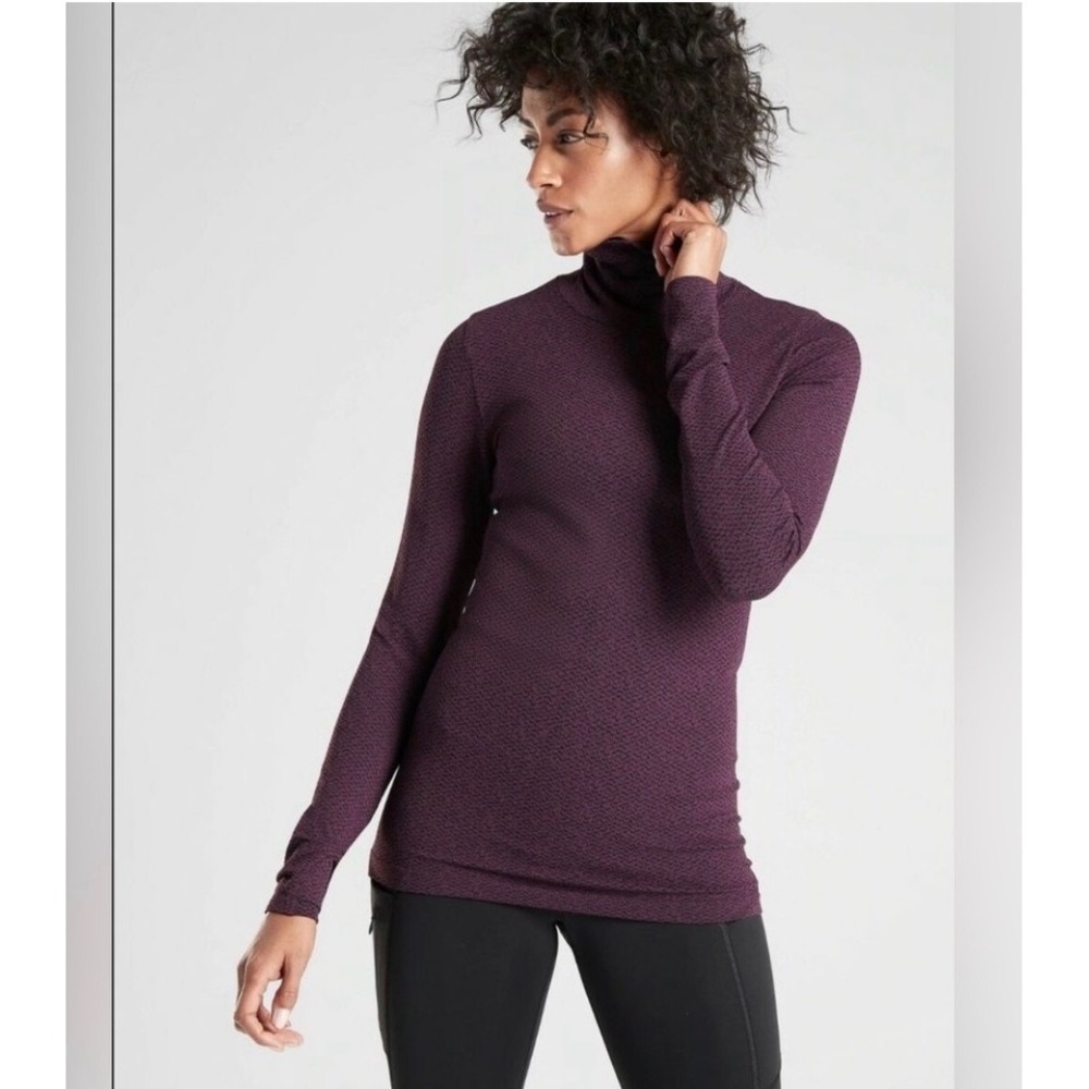 Athleta Burgundy Textured Mock Neck Flurry Peak Long Sleeve Top Women S